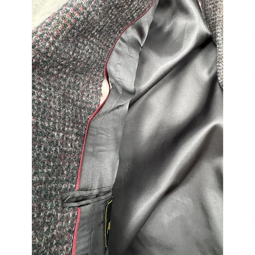 Vintage Harris Tweed Blazer Jacket Mens 42R Gray Red Wool Sport Coat Old Money